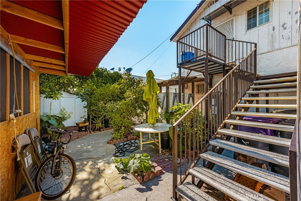 Eastside (ES) - Residential Income