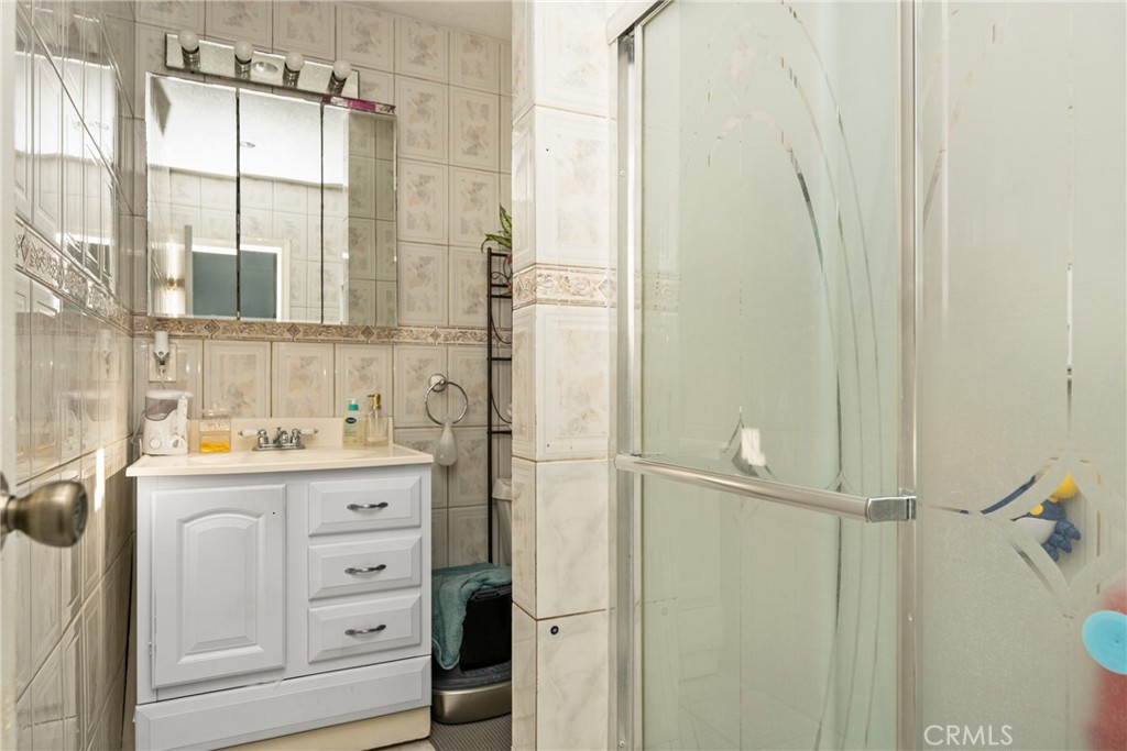 Eastside (ES) - Residential Income