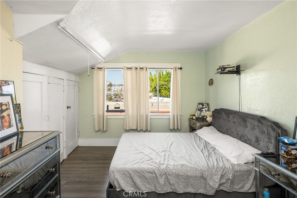 Eastside (ES) - Residential Income