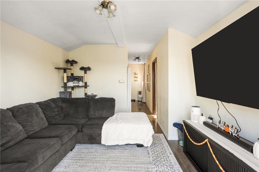 Eastside (ES) - Residential Income