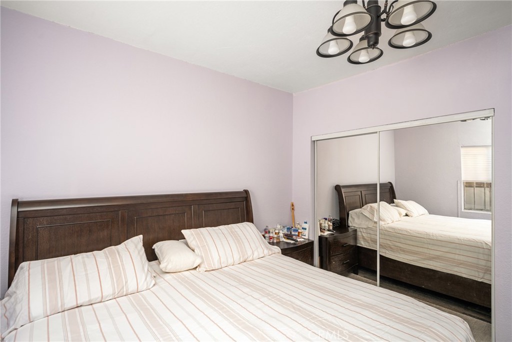 Eastside (ES) - Residential Income