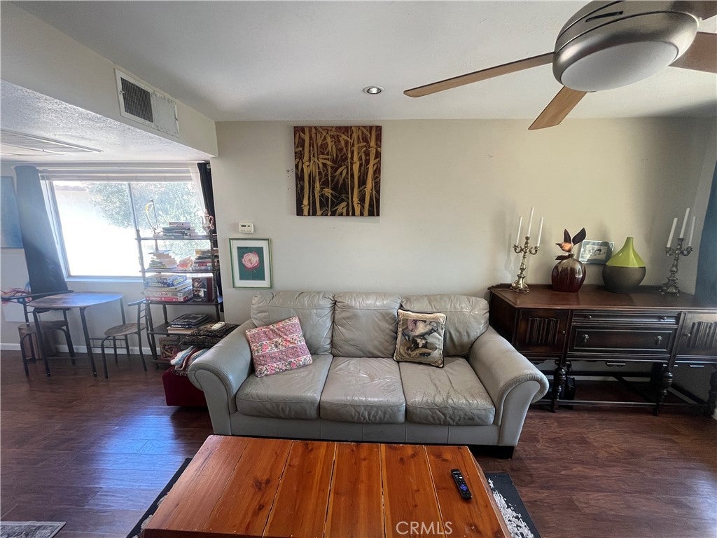 64281 Spyglass 30