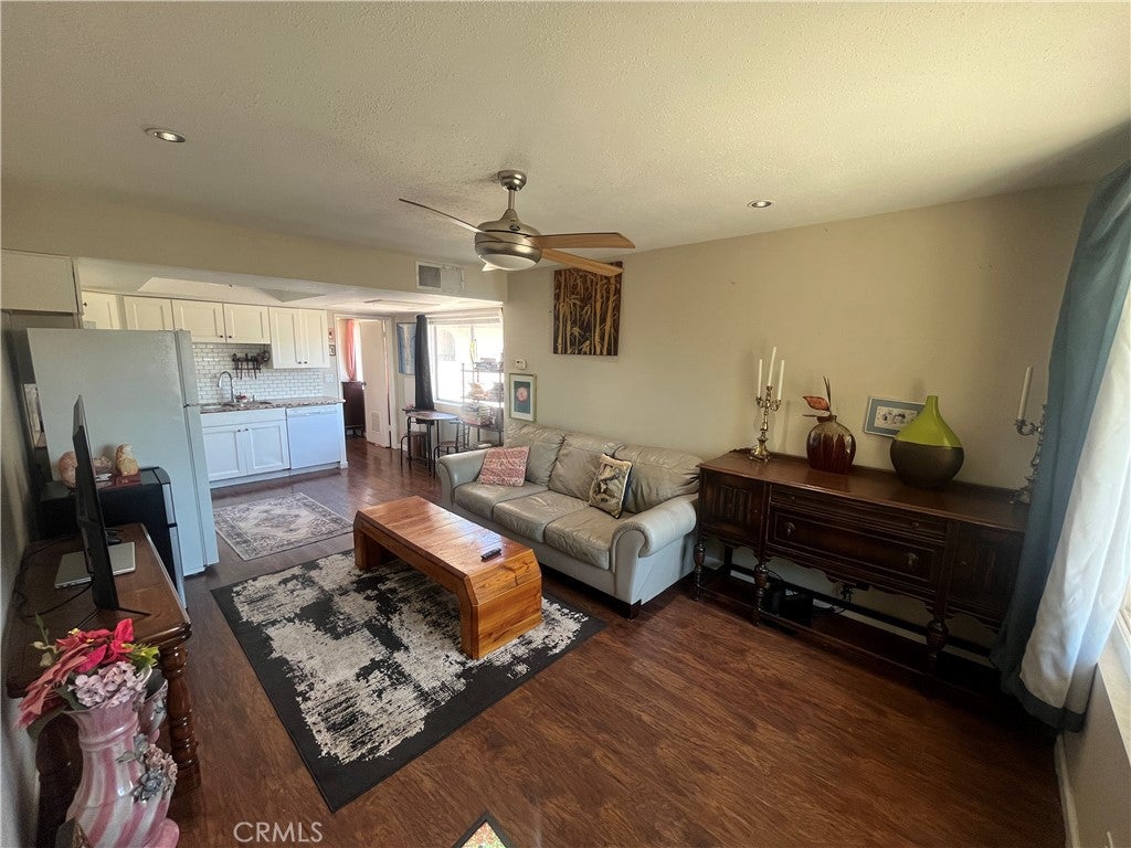 64281 Spyglass 30