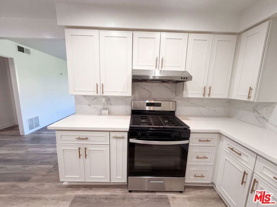 12927 Lariat Lane