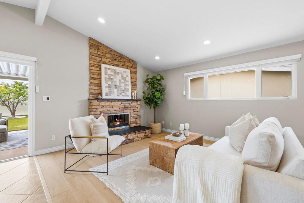 4259 Mount Henry
