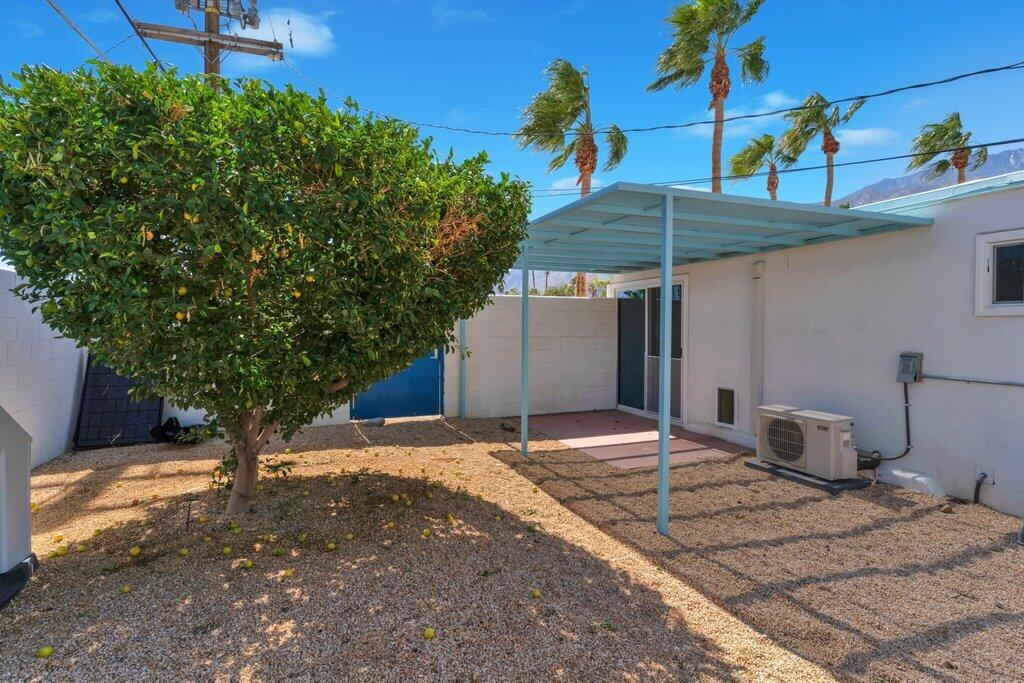 Racquet Club East - Residential