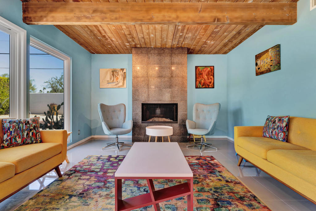 Racquet Club East - Residential