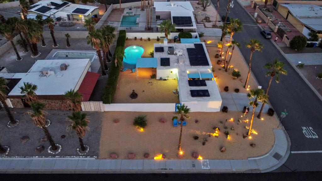 Racquet Club East - Residential