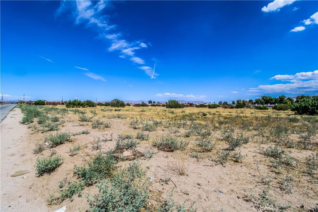 0 Santa Fe Avenue E