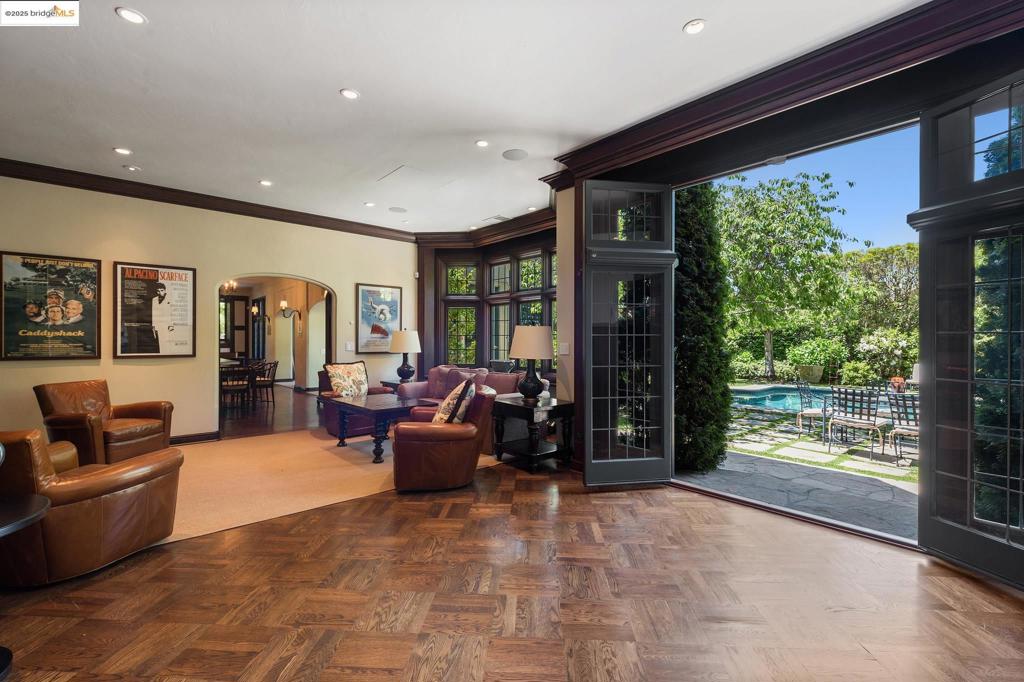 CENTRAL PIEDMONT - Residential