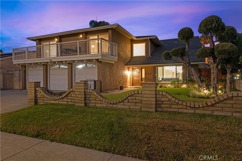 420 S Rolling Hills Place