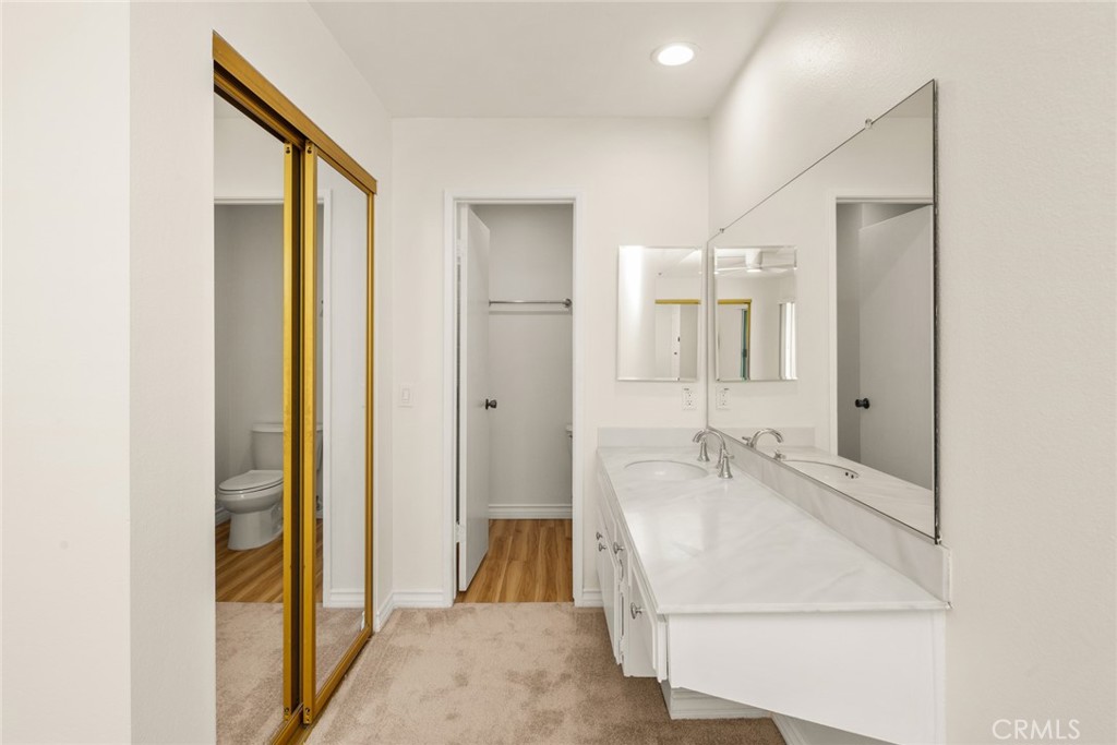 Lake Forest Keys (LK) - Residential Lease