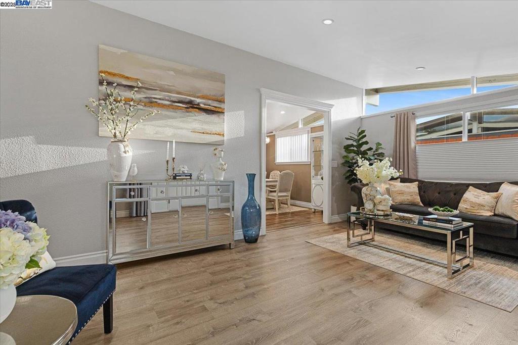 SOUTH GATE - Residential