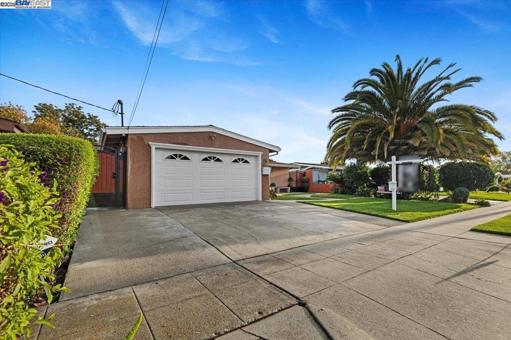 SOUTH GATE - Residential