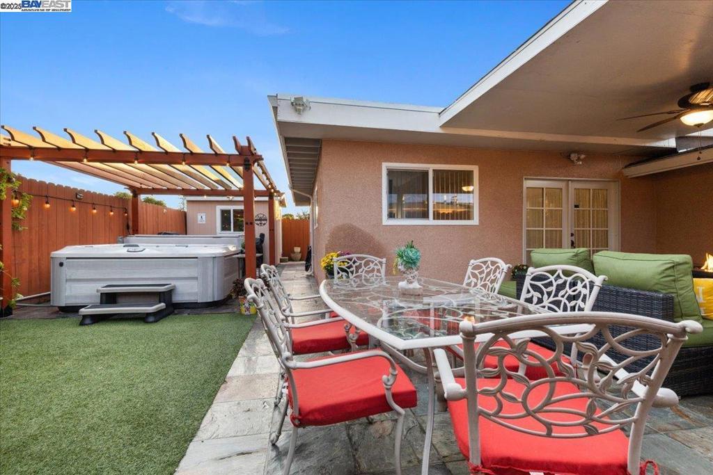 SOUTH GATE - Residential