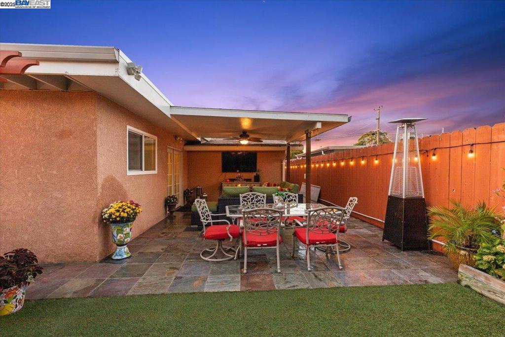 SOUTH GATE - Residential