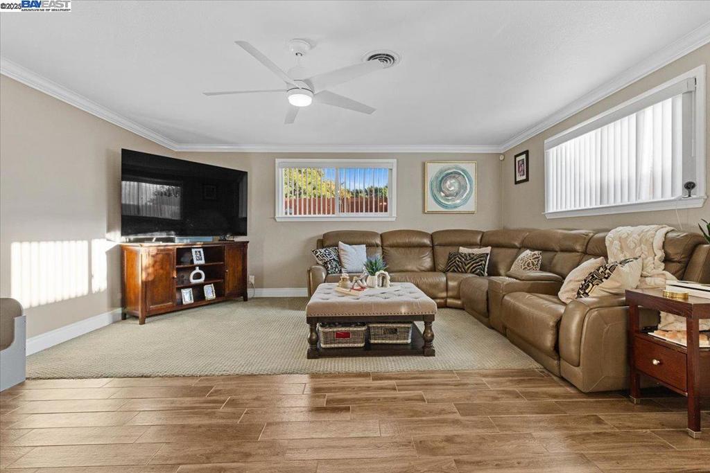 SOUTH GATE - Residential