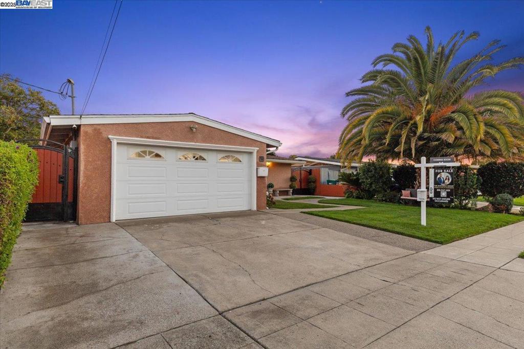SOUTH GATE - Residential