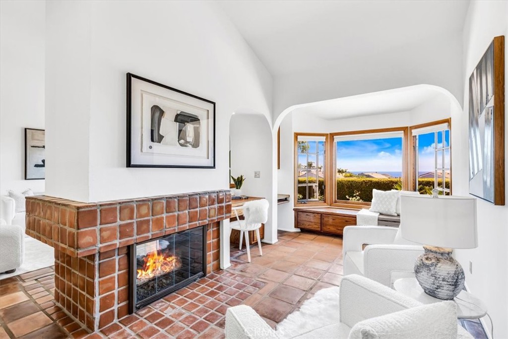 24155 Vista D Onde