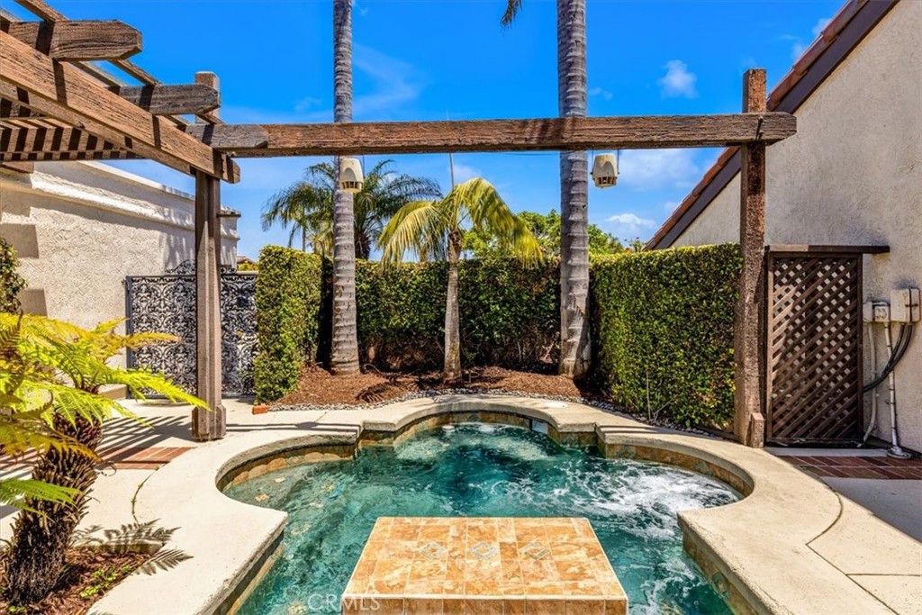 24155 Vista D Onde