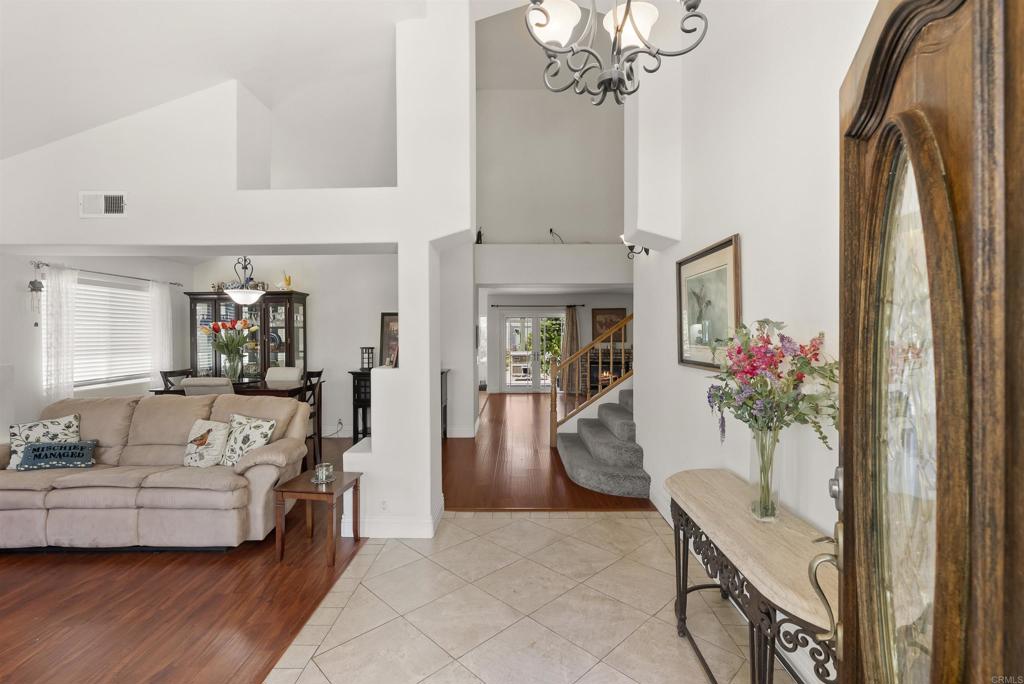 13632 Janette Ln