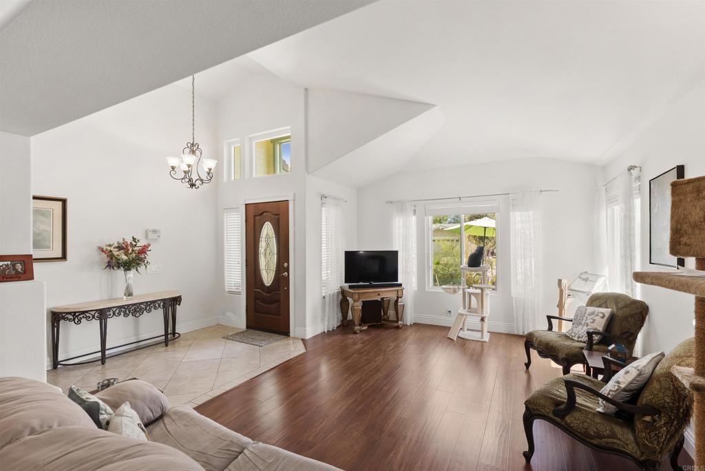13632 Janette Ln