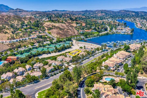 Photo of 32211 Shoreview Drive, Westlake Village, CA 91361 (MLS # 26893449)