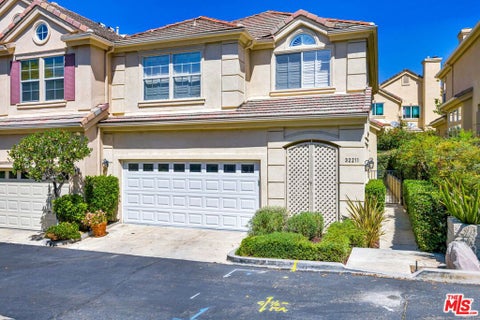 Photo of 32211 Shoreview Drive, Westlake Village, CA 91361 (MLS # 26893449)
