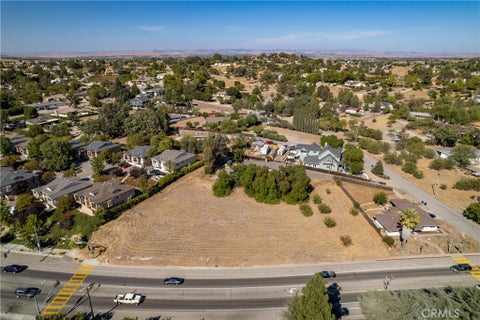 Photo of 845 Creston Road, Paso Robles, CA 93446 (MLS # NS21228265)