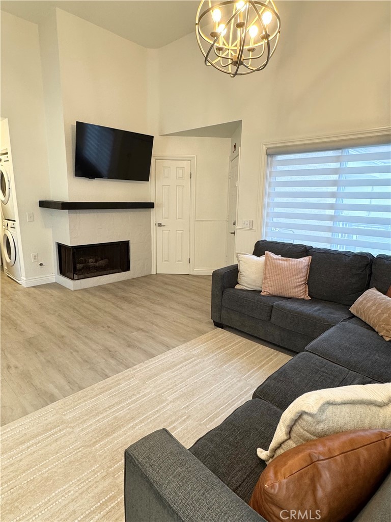 Crystal Cay (LH) (CC) - Residential