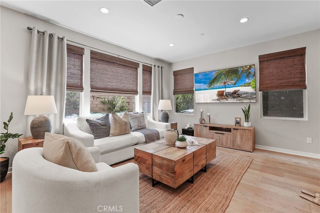 33 Fuchsia, Lake Forest CA 92630
