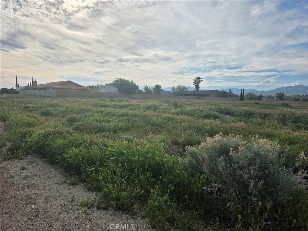 28 E Avenue R8