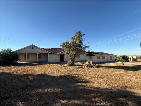 Photo of 8539 W Avenue L, Lancaster, CA 93536 (MLS # SR25223287)