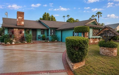 Photo of 20944 Elkwood Street, Canoga Park, CA 91304 (MLS # SR26113909)