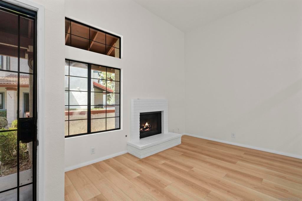 7966 Mission Vista