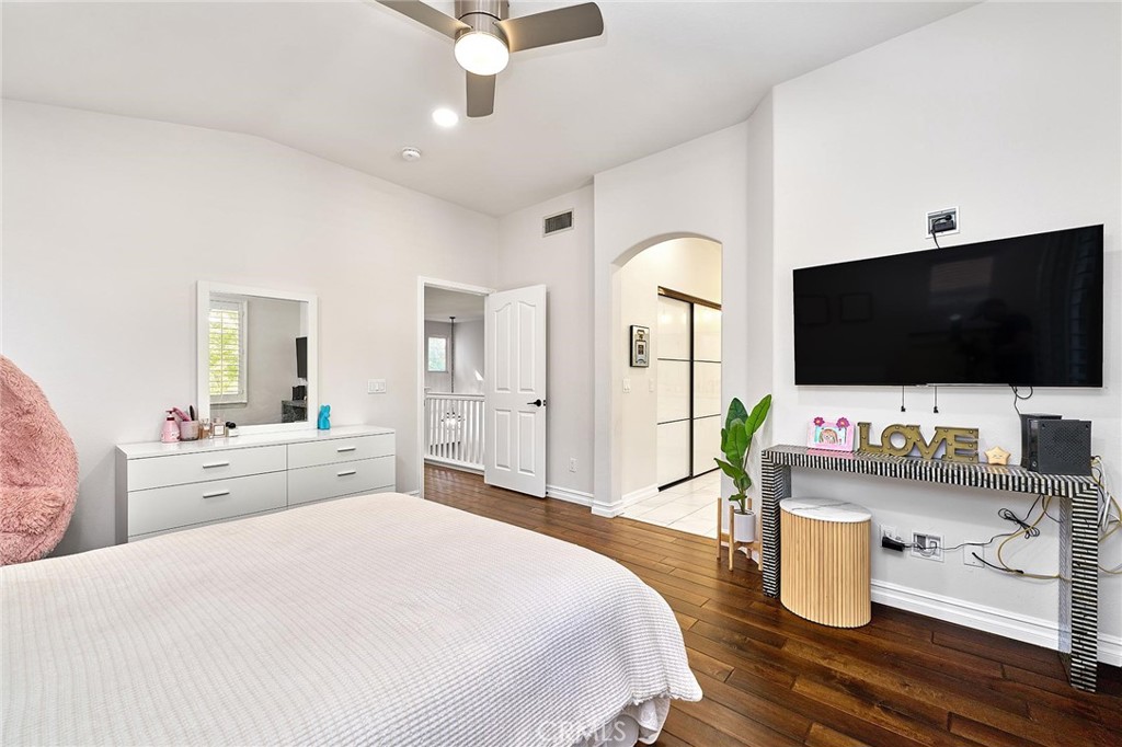 Pacific Colony (PCOL) - Residential