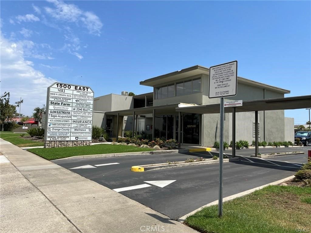 Photo of 1500 E Katella Ave #4, Orange, CA 92867 (MLS # PW25274924)