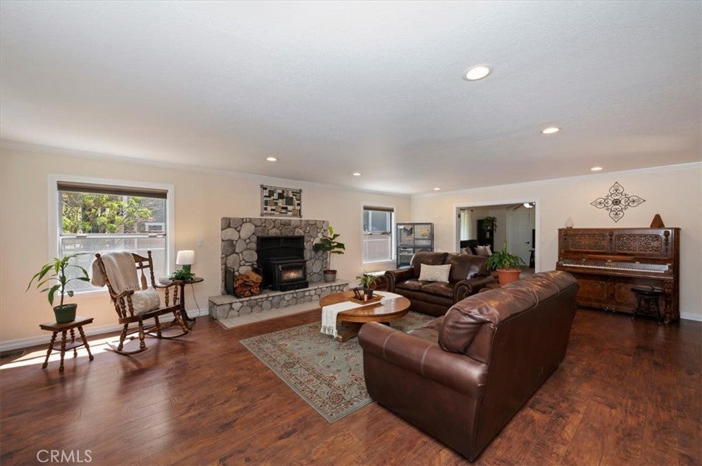 41725 Mockingbird