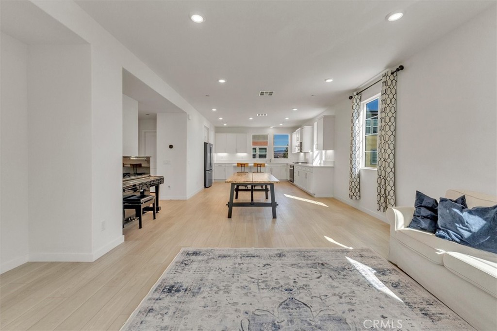 Crimson (CRIM5P) - Residential Lease