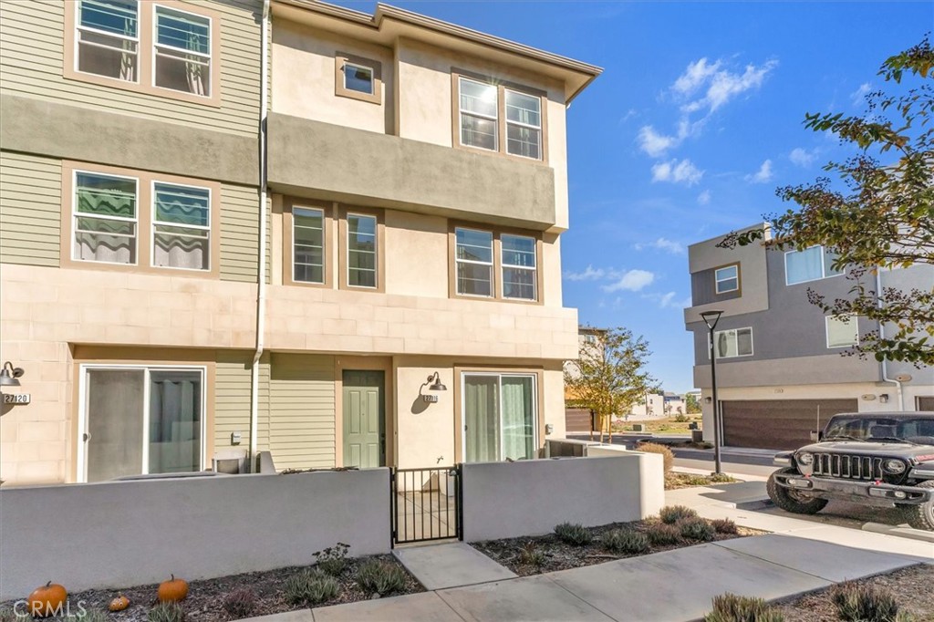 Crimson (CRIM5P) - Residential Lease