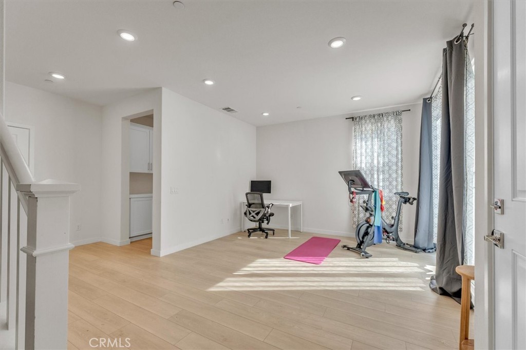 Crimson (CRIM5P) - Residential Lease