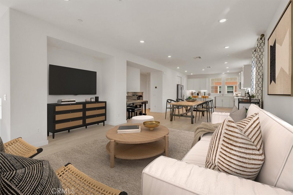 Crimson (CRIM5P) - Residential Lease