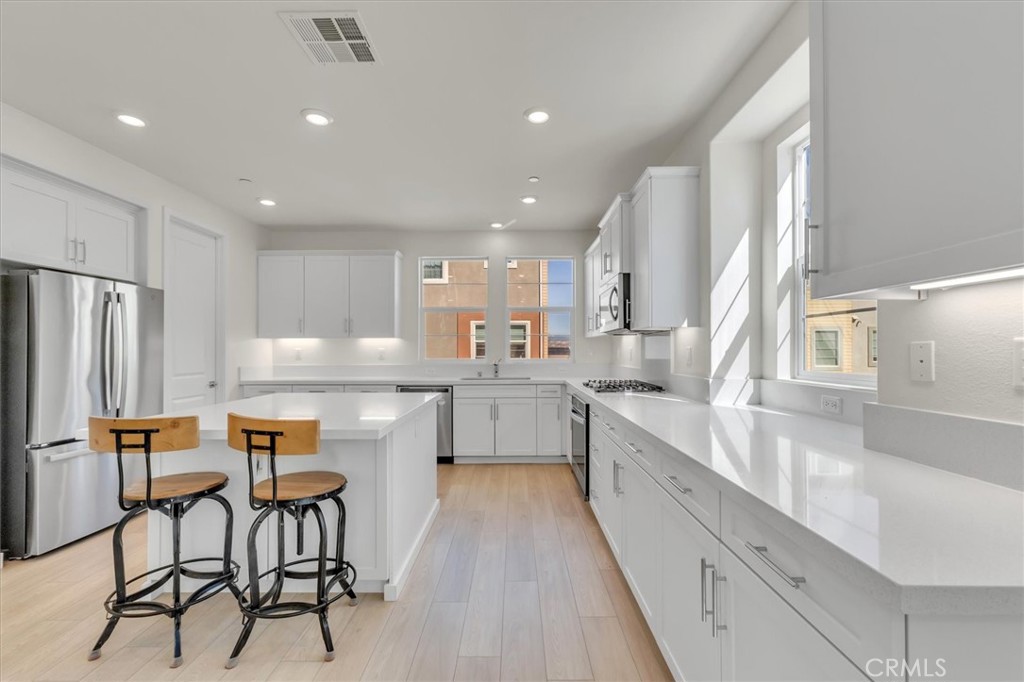 Crimson (CRIM5P) - Residential Lease