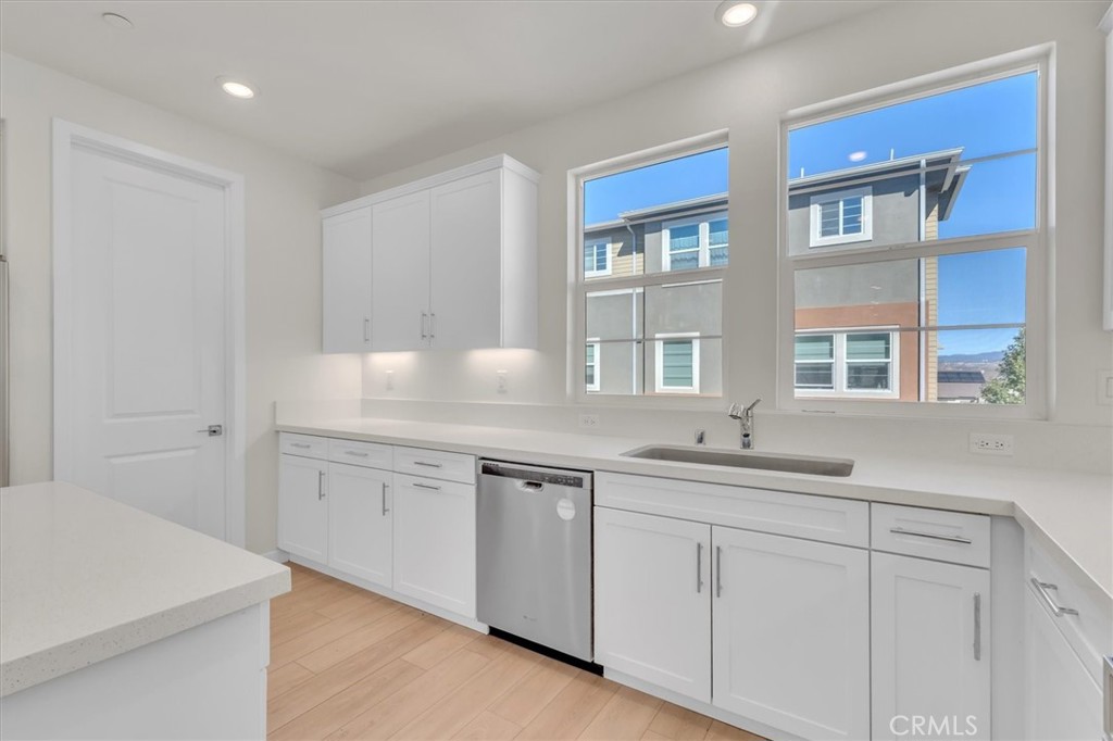 Crimson (CRIM5P) - Residential Lease