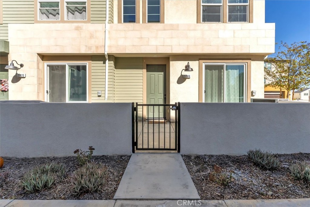 Crimson (CRIM5P) - Residential Lease