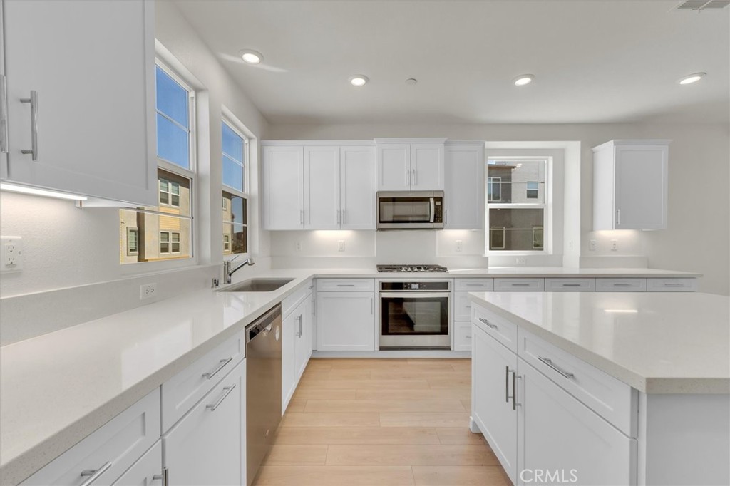 Crimson (CRIM5P) - Residential Lease