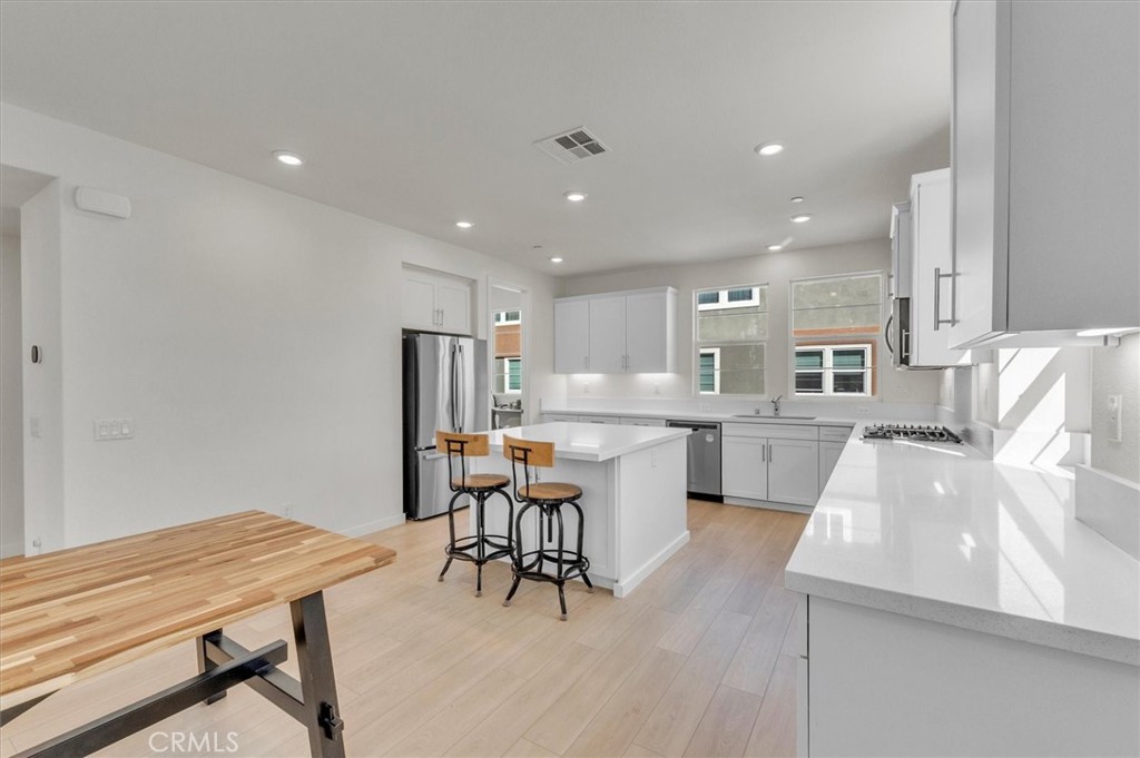 Crimson (CRIM5P) - Residential Lease