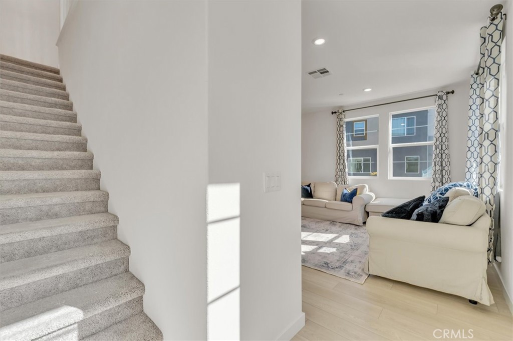 Crimson (CRIM5P) - Residential Lease