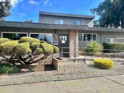 Photo of 3905 Nichandros St ST, Castro Valley, CA 94546 (MLS # 41152232)