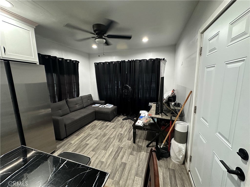 6656 Rosecrans Ave. N26